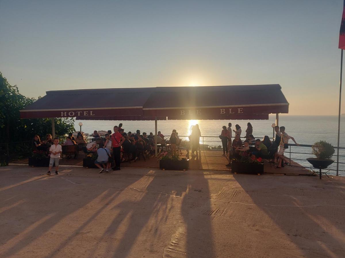 Hotel Ble Ble Vlorë Buitenkant foto