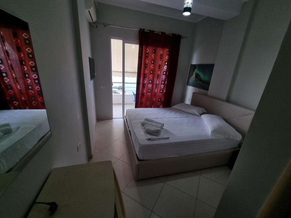 Hotel Ble Ble Vlorë Buitenkant foto