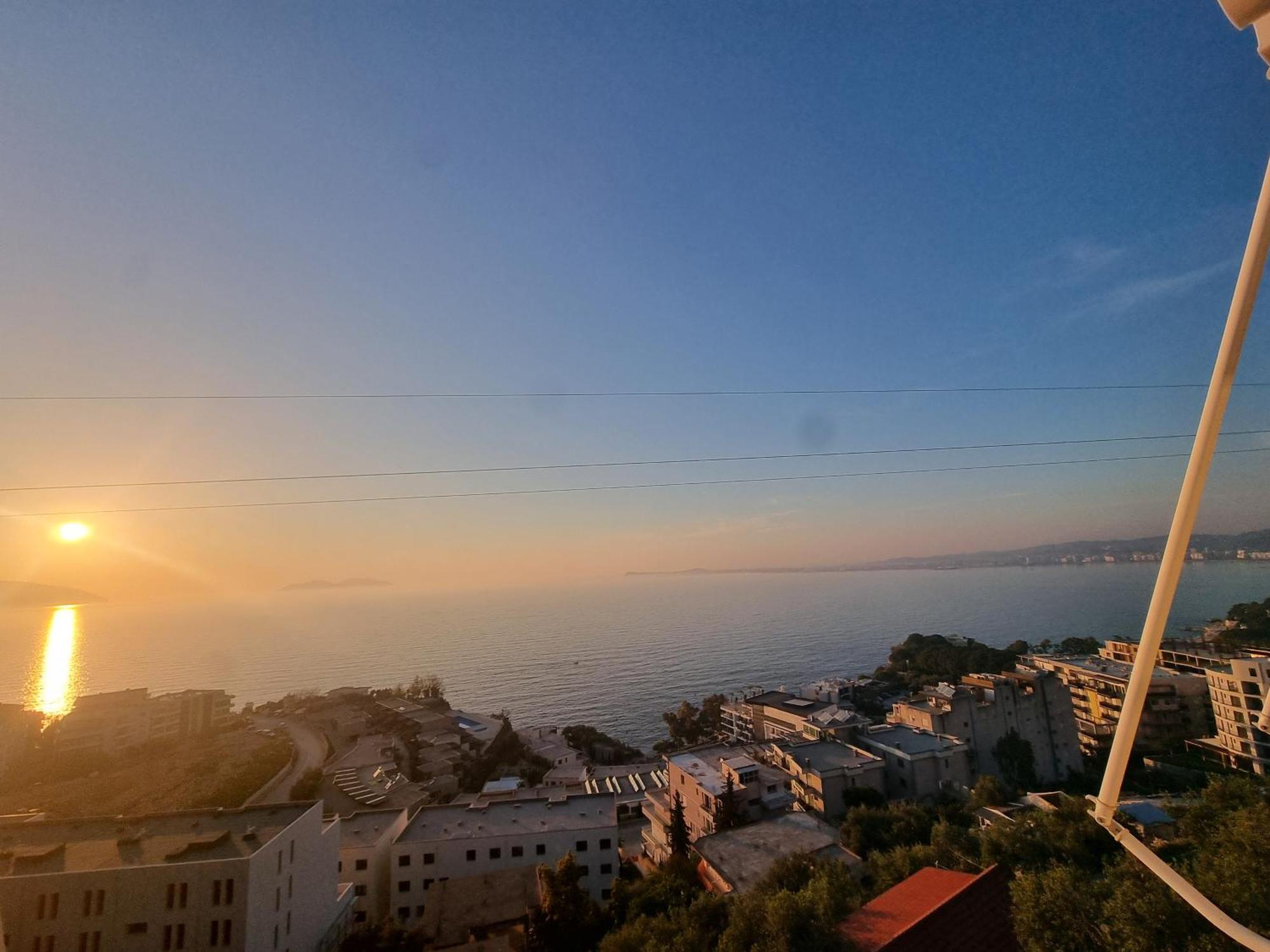 Hotel Ble Ble Vlorë Buitenkant foto