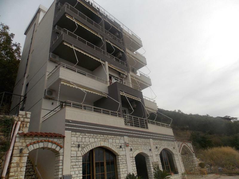Hotel Ble Ble Vlorë Buitenkant foto